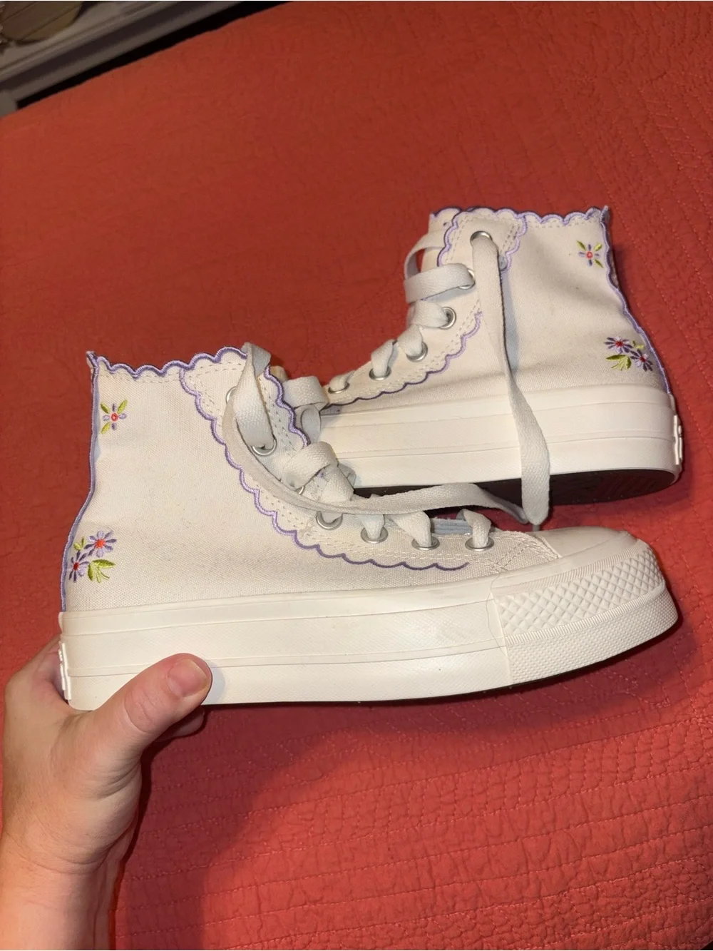 White High-Top Converse Sneakers with Purple Scallop Trim